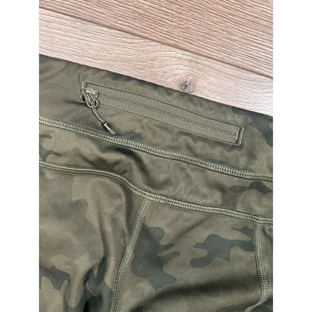 Lululemon Run INSPIRE CROP II Savasana Green Camo LUXTREME Crop Leggings 4 - Picture 2 of 7
